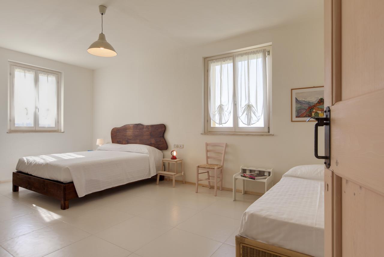 B&B Villa Olesia Ostra Exterior photo