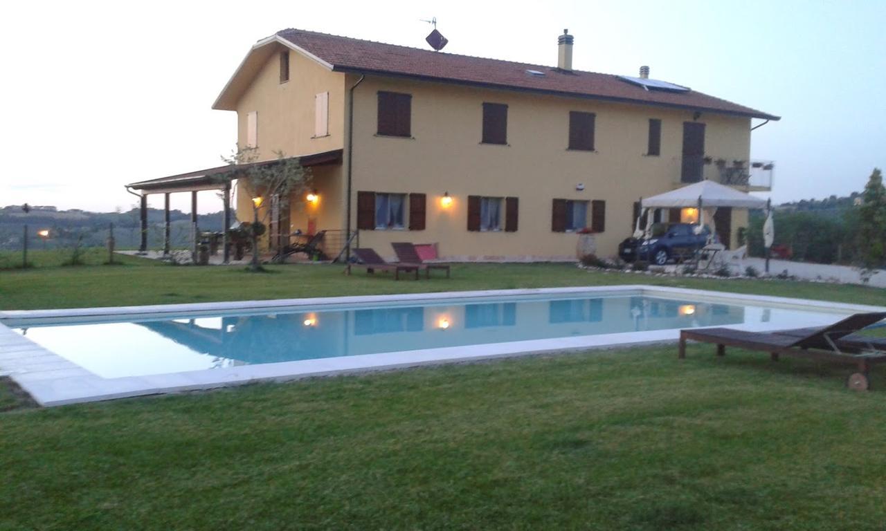 B&B Villa Olesia Ostra Exterior photo