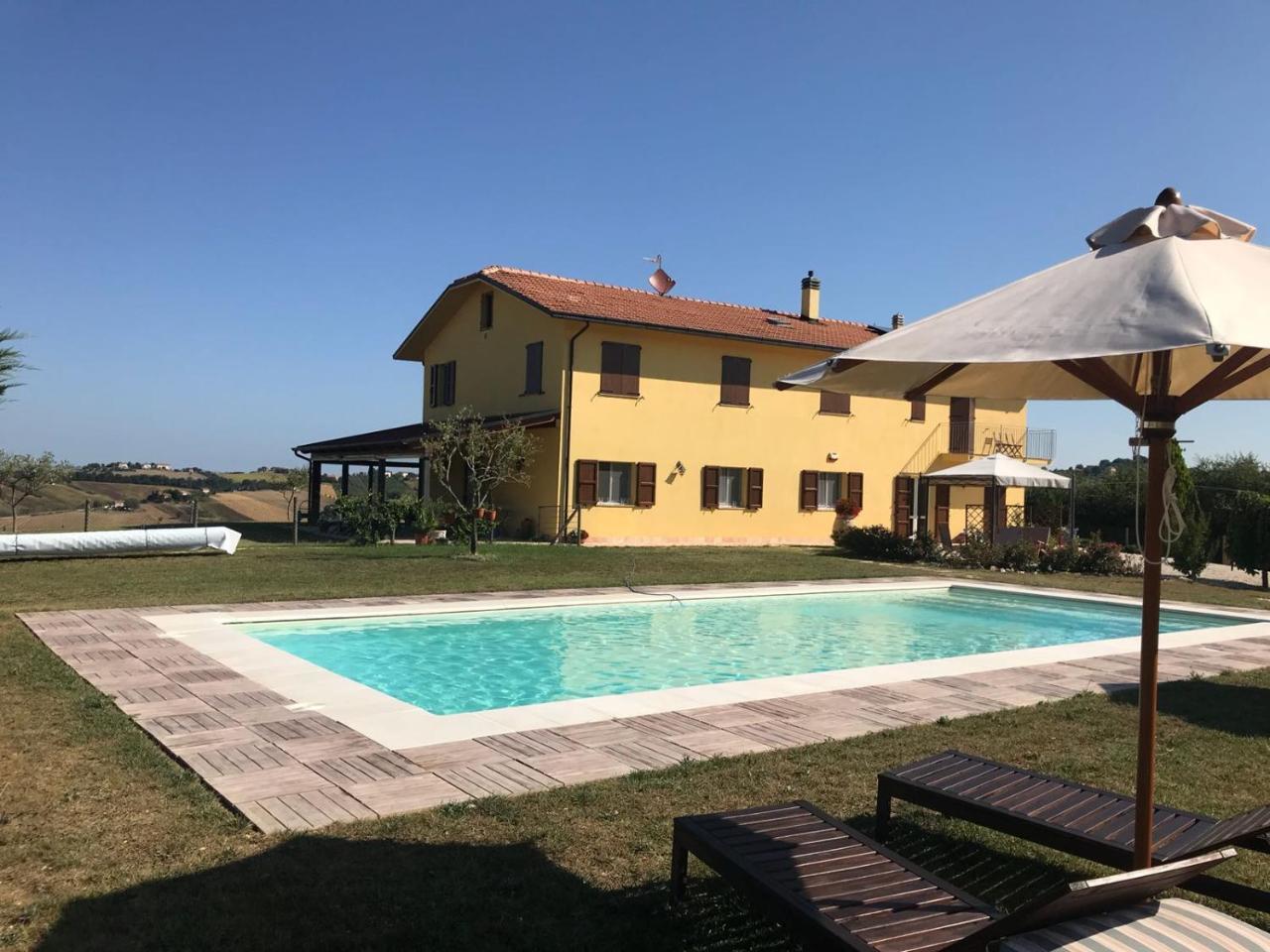B&B Villa Olesia Ostra Exterior photo